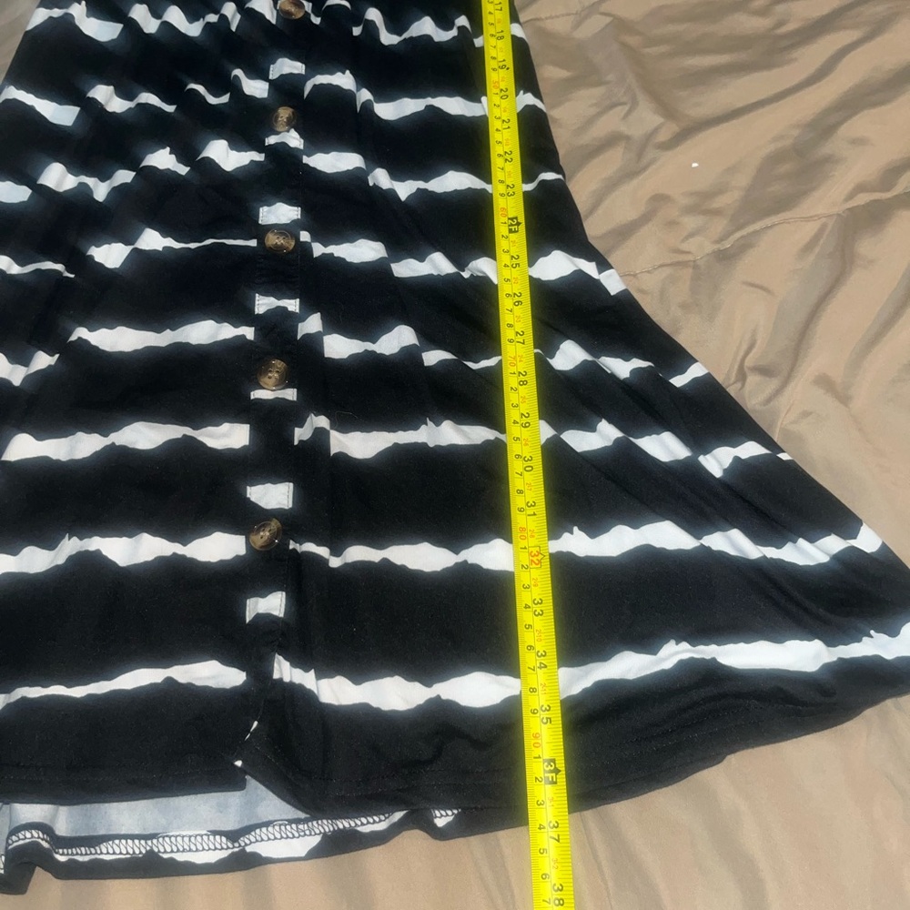 Striped dress - Picture 2 of 5